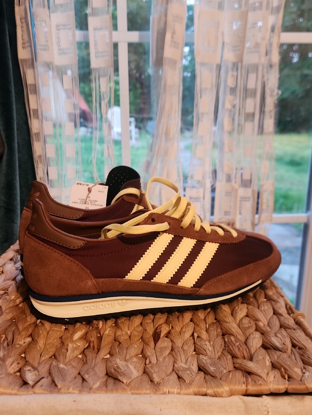 Adidas Brown Retro Runner with Cream Stripes Sl.720